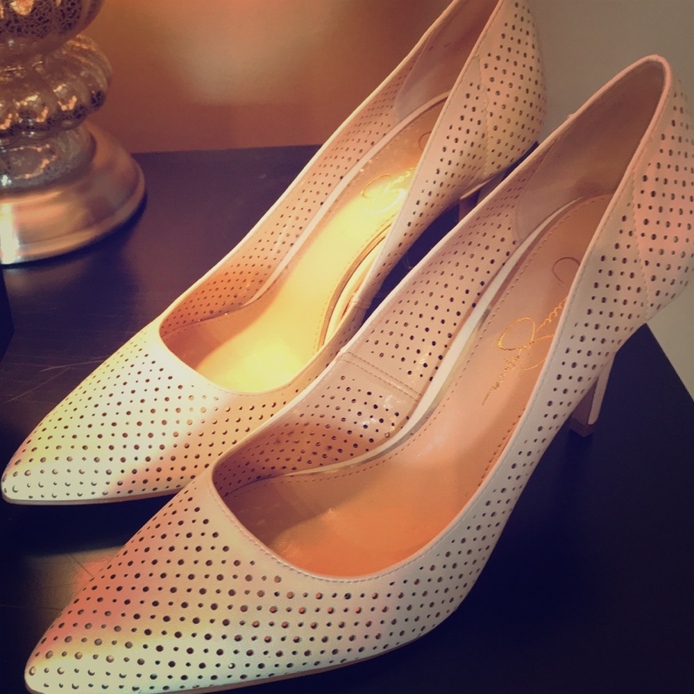 Jessica Simpson bone -white leather heels 9